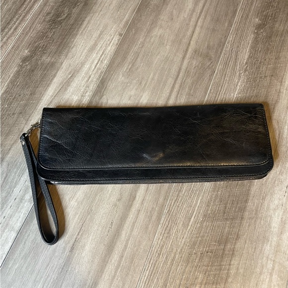 Wilson’s Leather Black Clutch - Picture 1 of 5